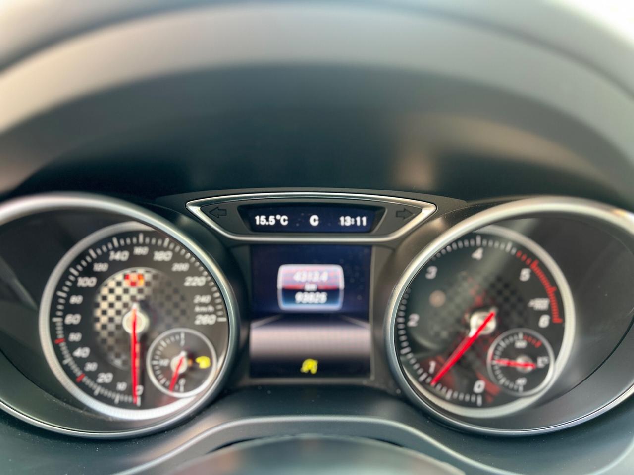 Mercedes-benz A160d Premium AMG -2017