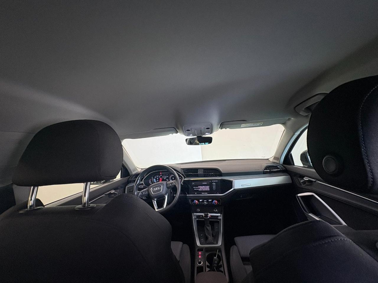 Audi Q3 35 2.0 tdi Business Advanced s-tronic