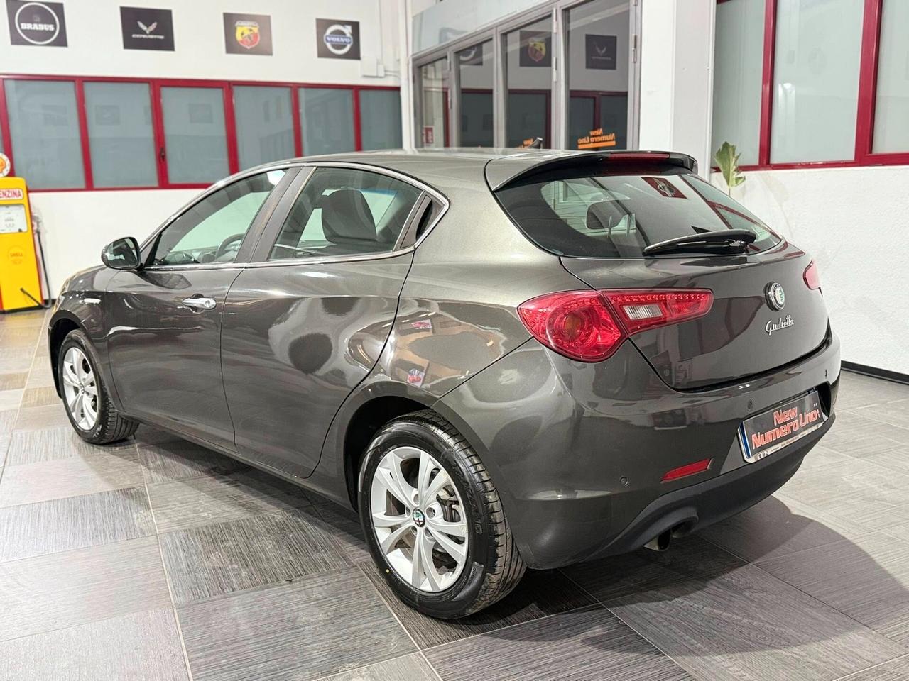 Alfa Romeo Giulietta 1.6 Mjt 105cv Distinctive 2013