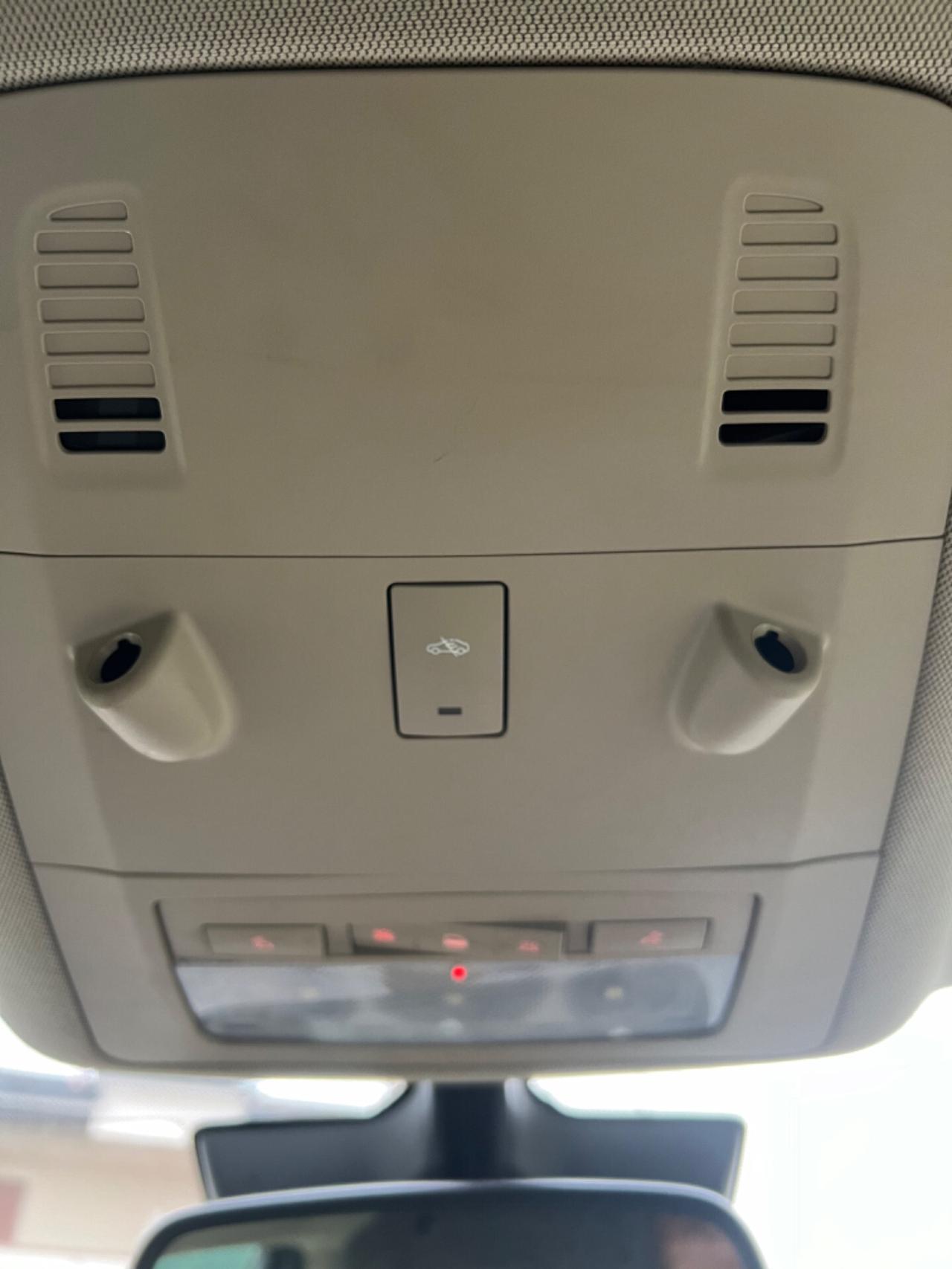 OPEL INSIGNIA AUTOMATICA DIESEL MODELLO SPORT FULL OPTIONAL