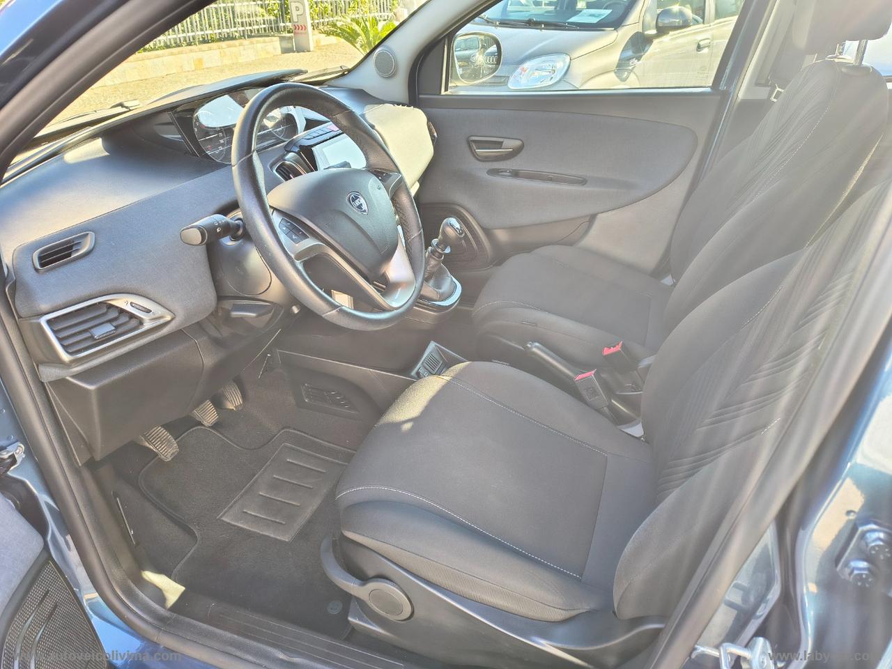 LANCIA Ypsilon 1.2 69 CV 5p. GPL Ecochic Gold
