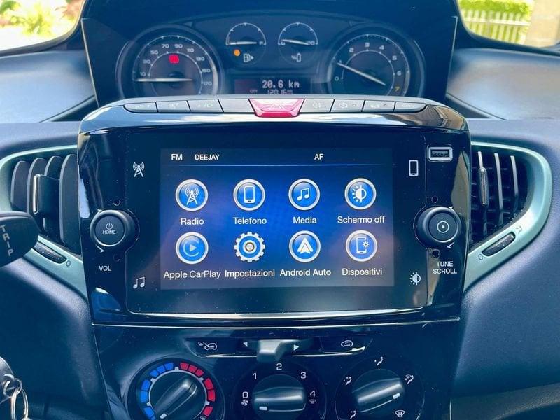 Lancia Ypsilon 1.0 FireFly 70CV S&S Hybrid Platino - AZIENDALE