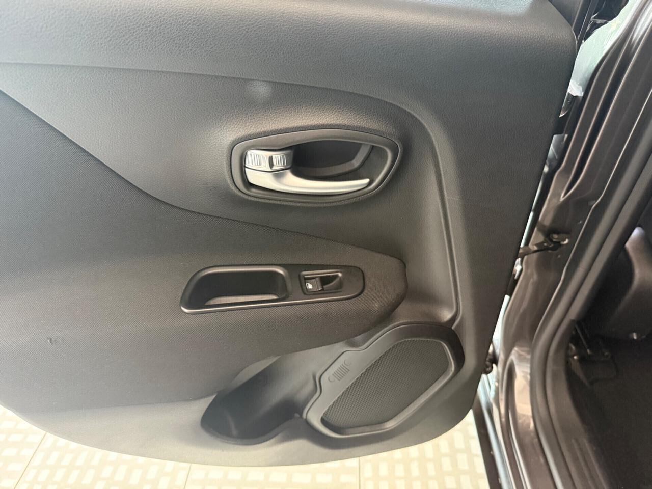 Jeep Renegade 1.6 Mjt DDCT 120 CV S