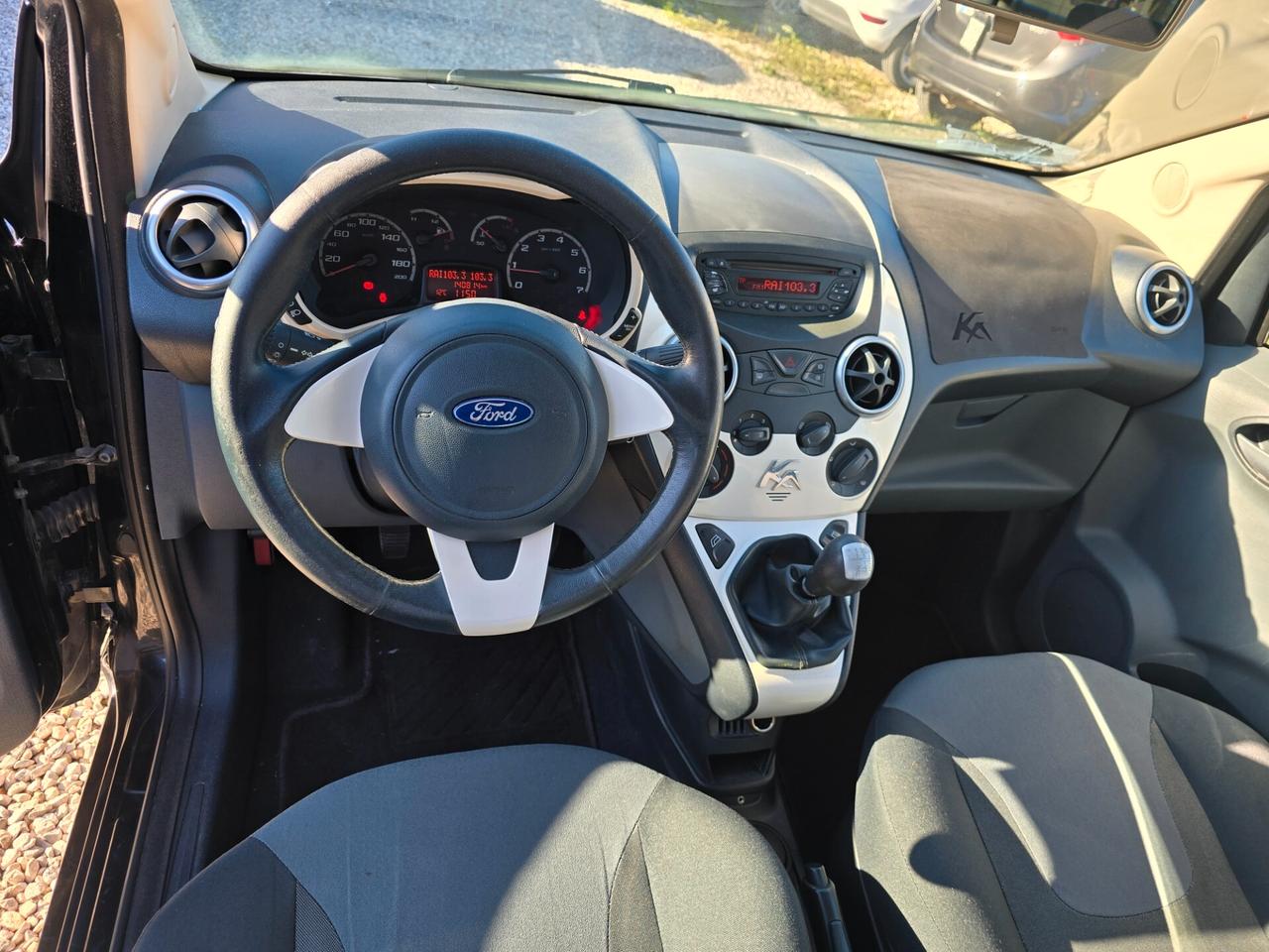 Ford Ka 1.2 8V 69CV Titanium