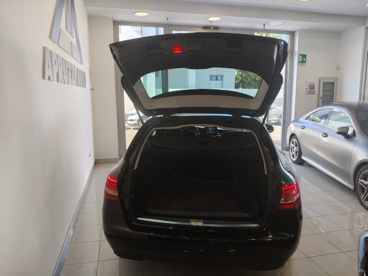 MERCEDES-BENZ C 220 d S.W. Auto Business