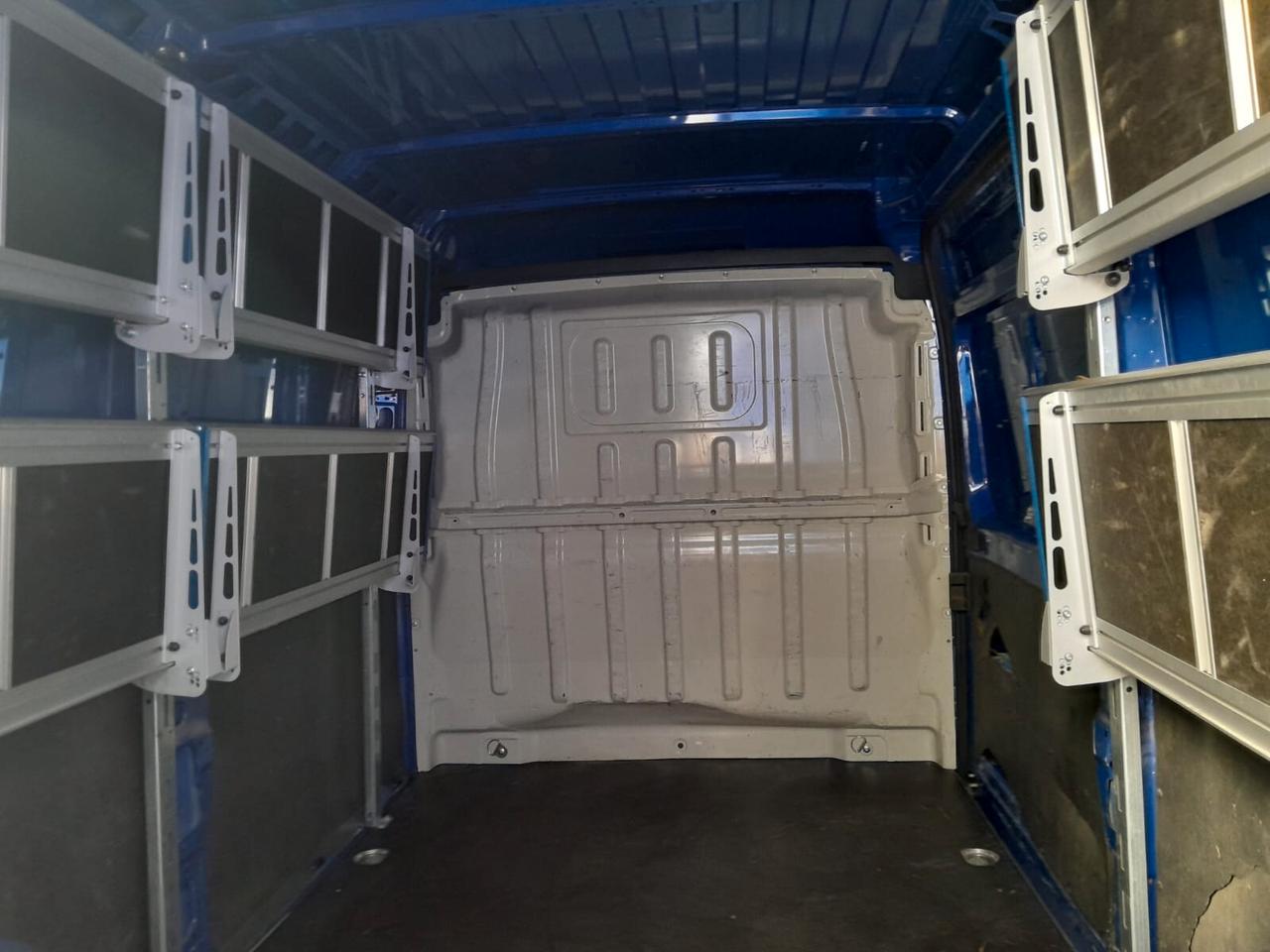 Peugeot Boxer (140CV)