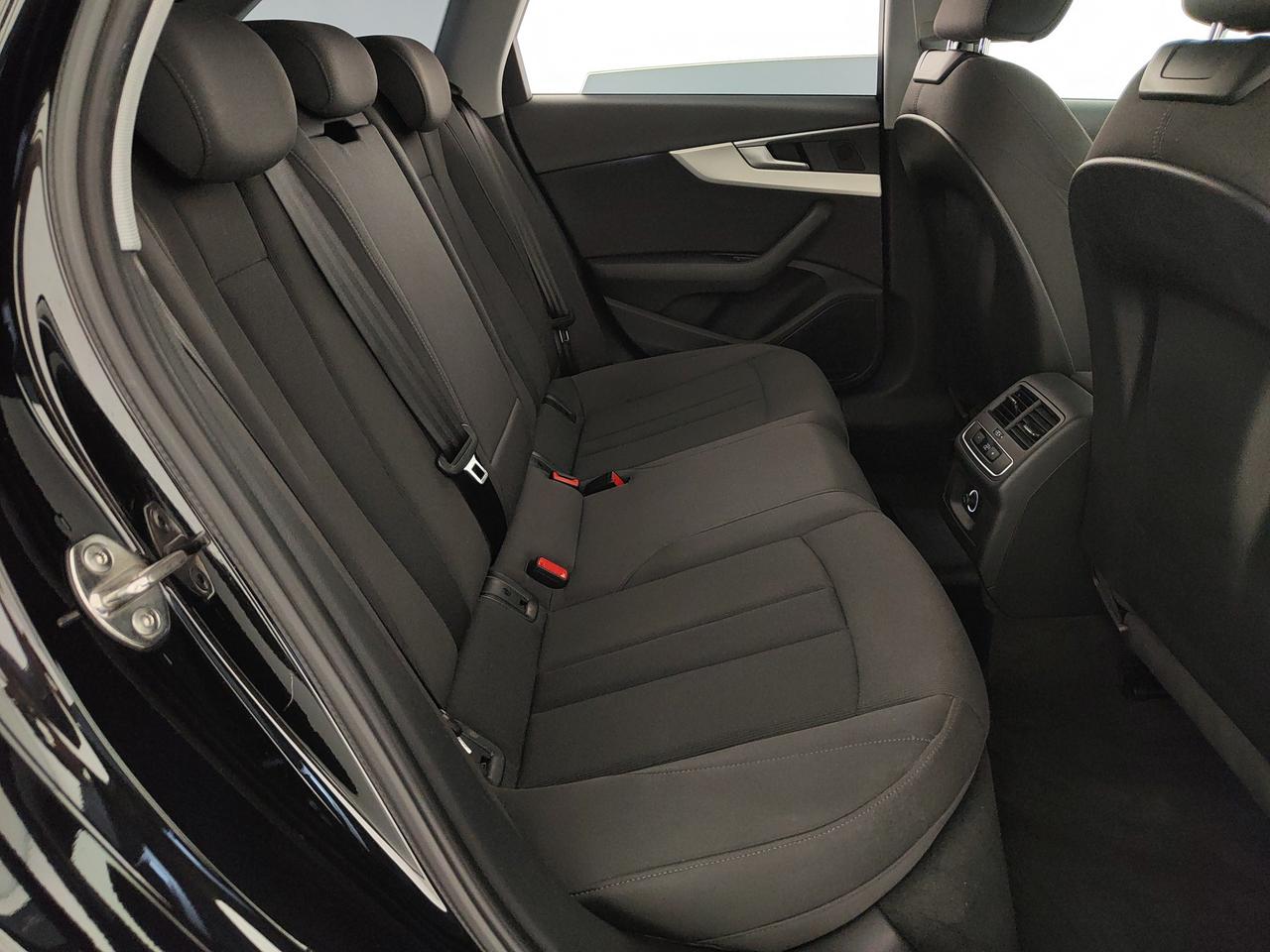 AUDI A4 Avant 35 2.0 tdi Business 150cv s-tronic my16