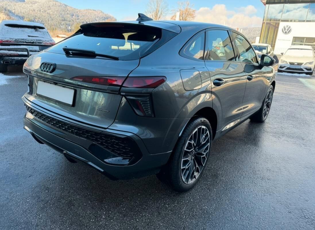 Audi Q3 Sportback Sportback TFSI S Line Quattro 204cv-Tetto-Sosp. Pneu