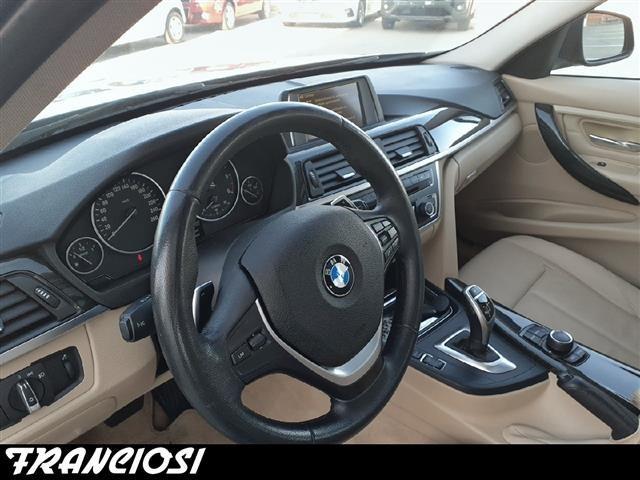 BMW 320 Serie 3 Touring d xDrive Luxury