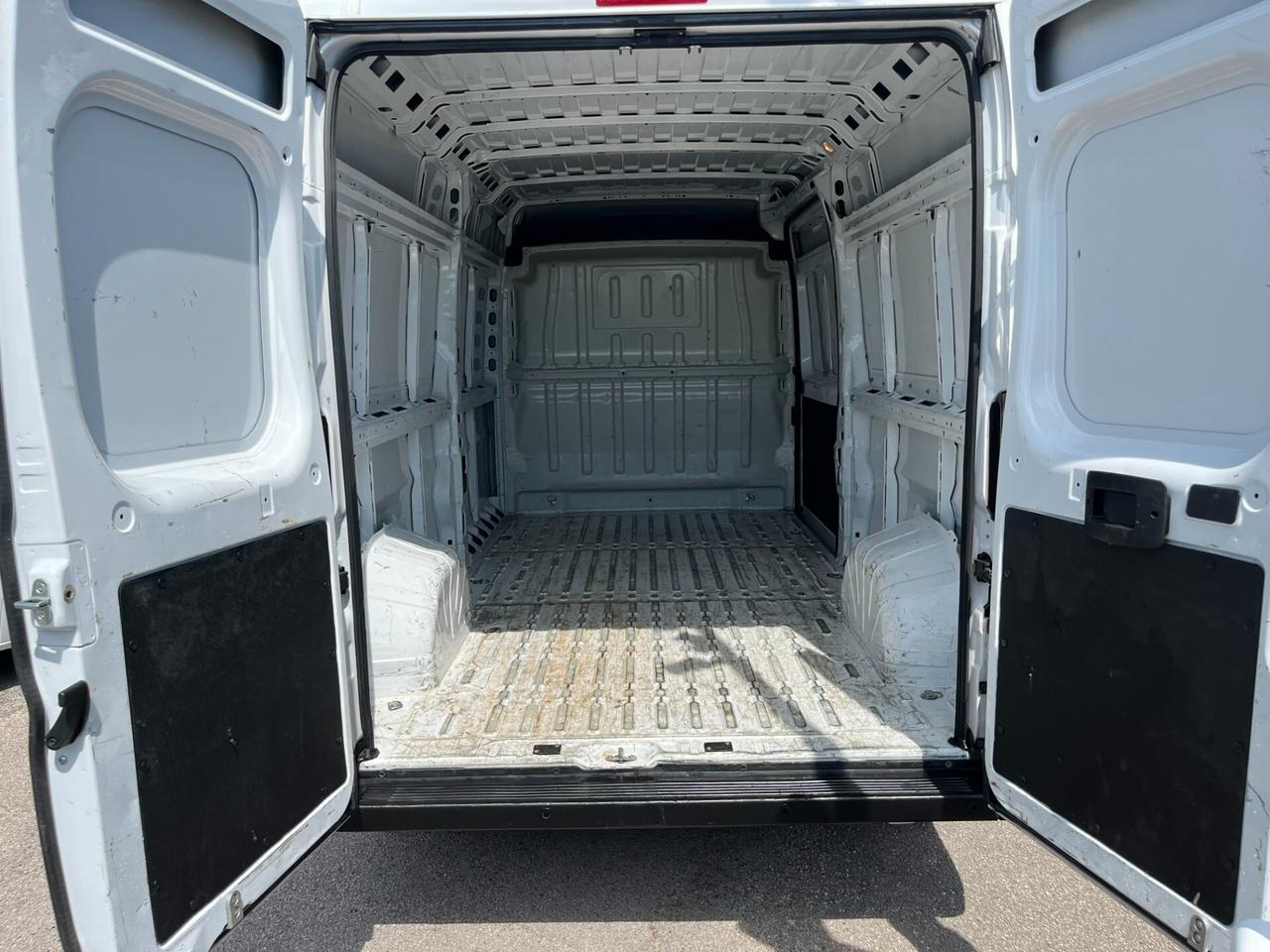 Peugeot Boxer 335 2.2 BlueHDi 140 S&S PLM-TM Furgone
