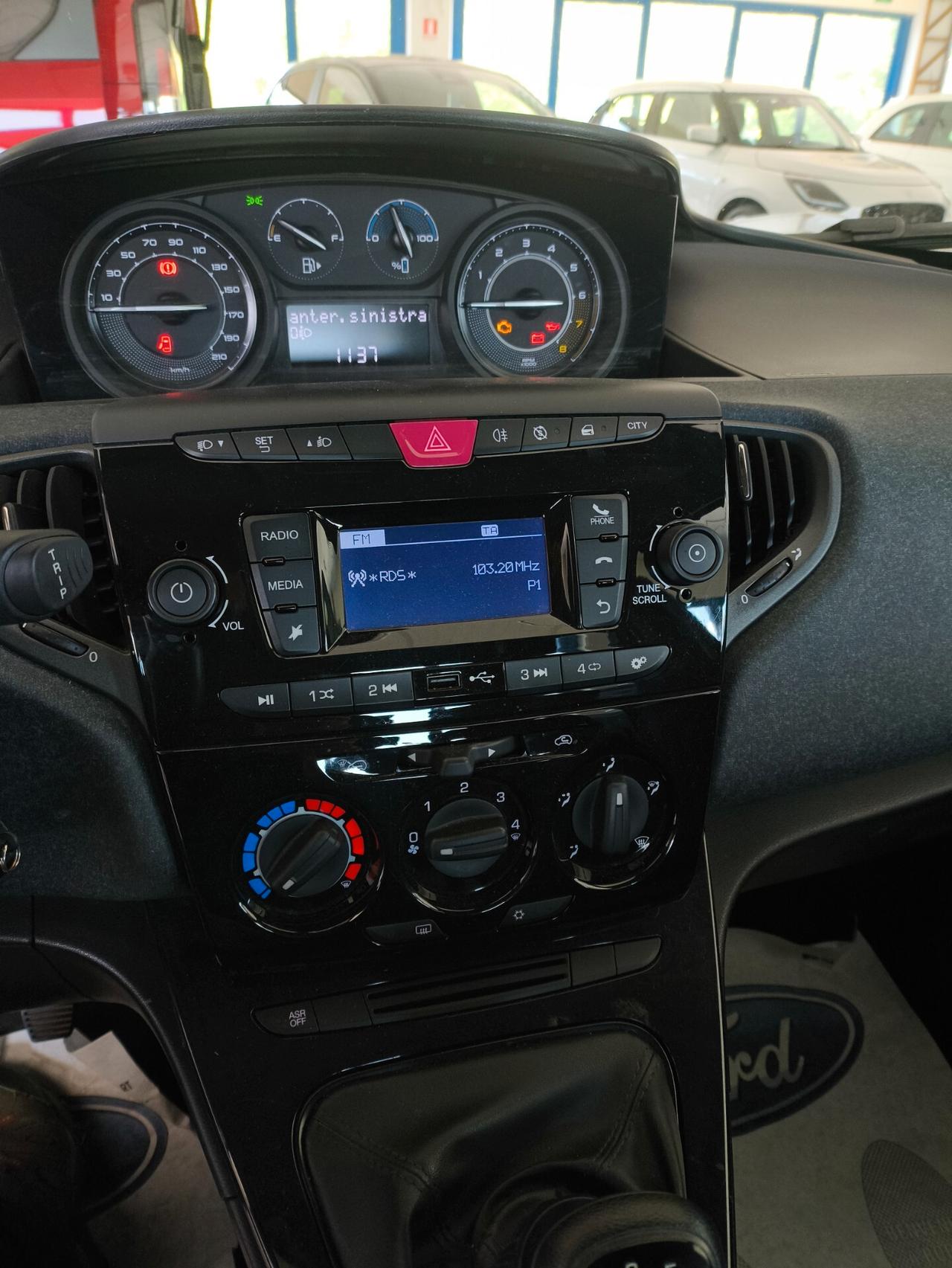 Lancia Ypsilon 1.0 FireFly 5 porte S&S Hybrid Silver Plus