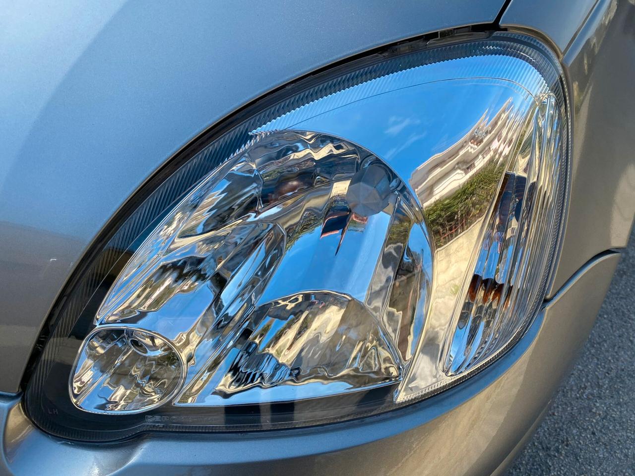 Toyota Yaris 1.4 D-4D 75cv 5 porte - 2004