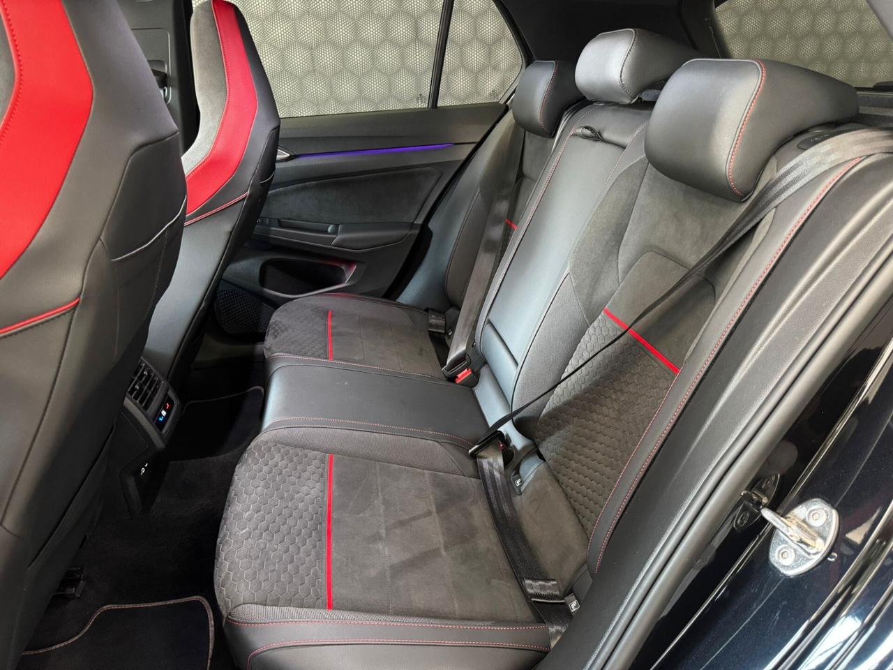 Volkswagen Golf GTI 2.0 TSI DSG