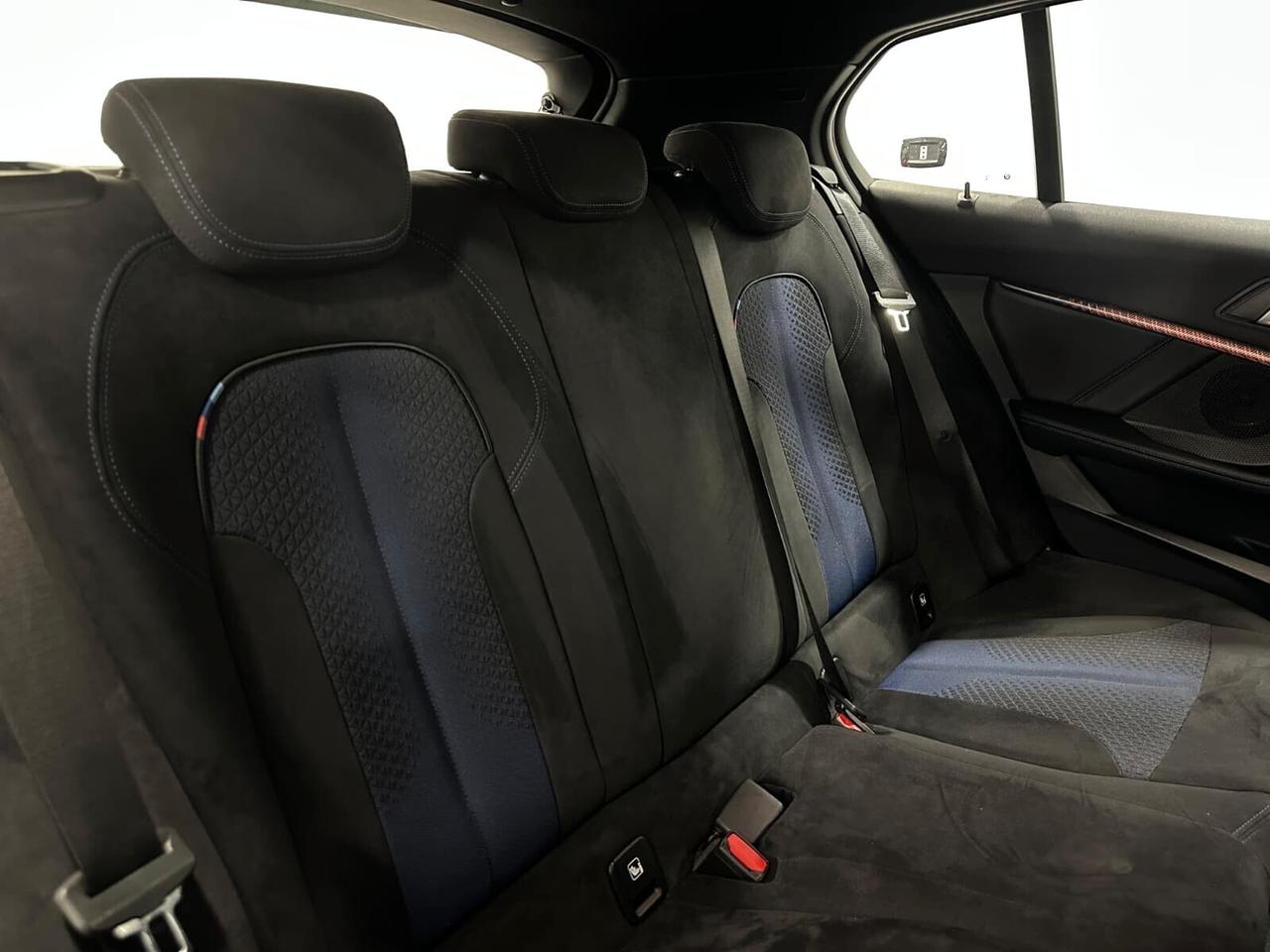 Bmw 118 118d 5p. Msport