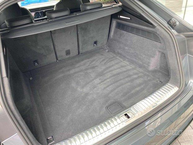 AUDI Q8 50 TDI 286 CV quattro S-line + Matrix +