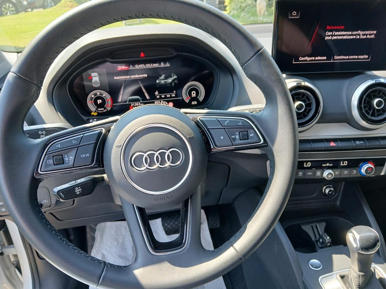 Audi Q2 35 TDI S tronic Identity Black-AZIENDALE