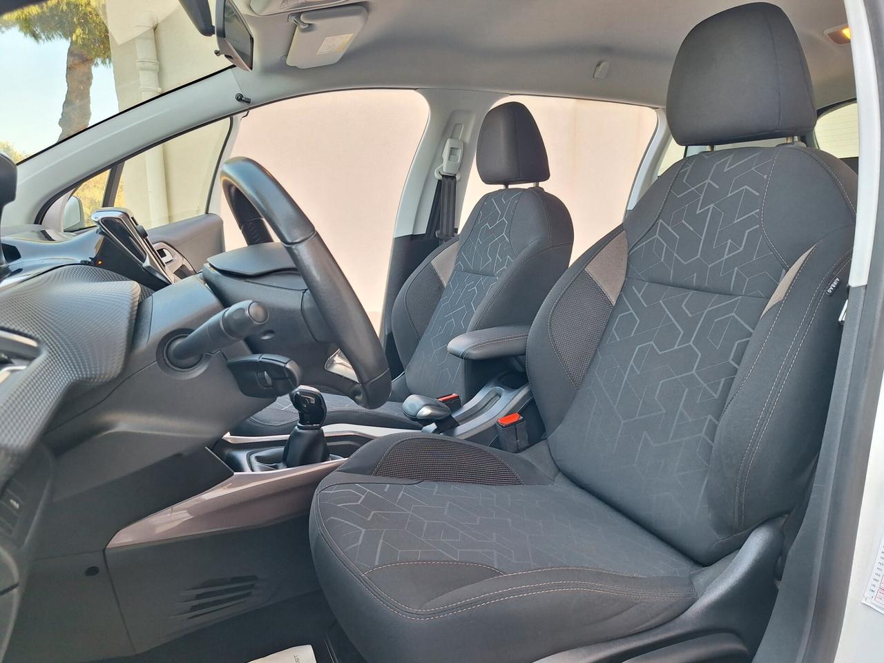 Peugeot 2008 1.4 HDi 68CV Active PERFETTA 2015