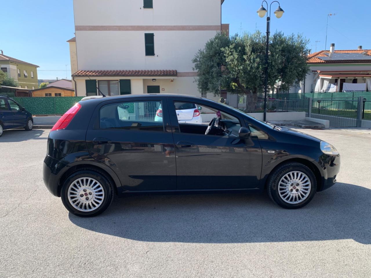 Grande Punto 1.4 natural GPL di SERIE FIAT
