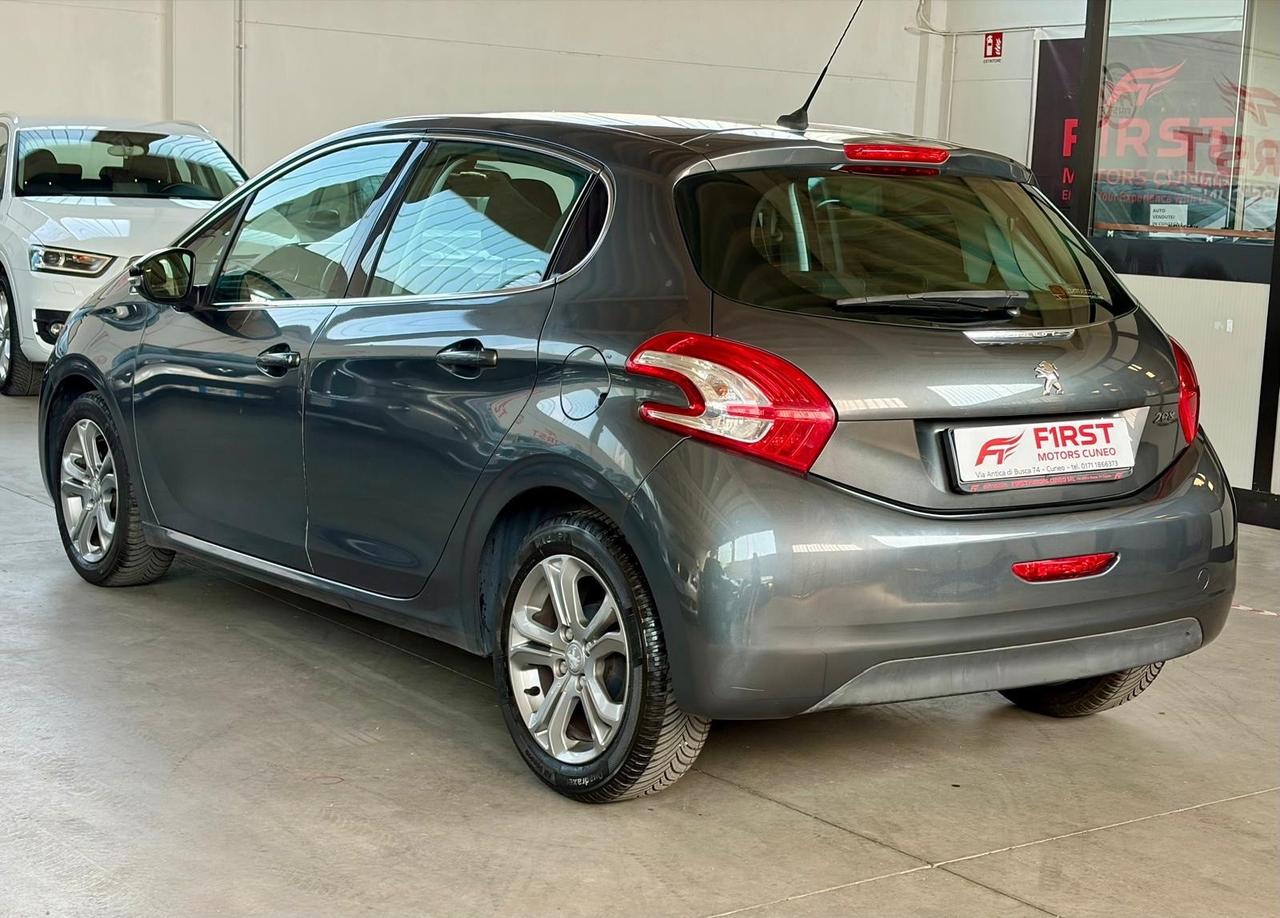 Peugeot 208 1.2 VTi 82 CV 5 porte Allure