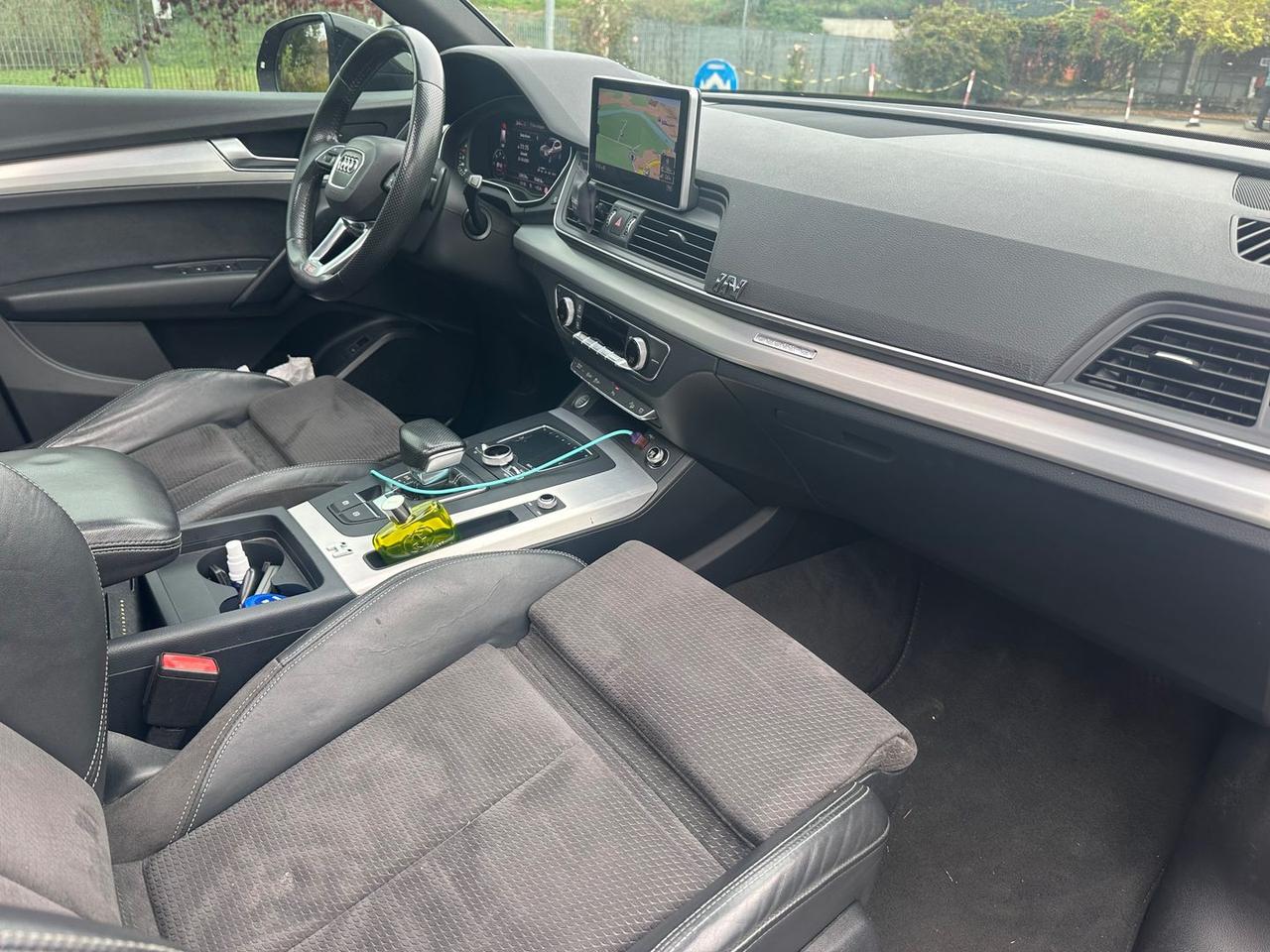 Audi Q5 S Line 2.0 40 TDI #7433