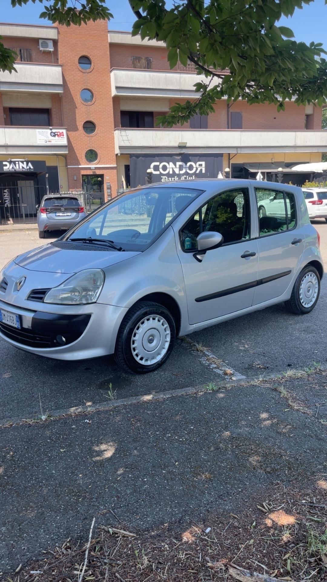 Renault Modus Grand 1.2 16V Dynamique