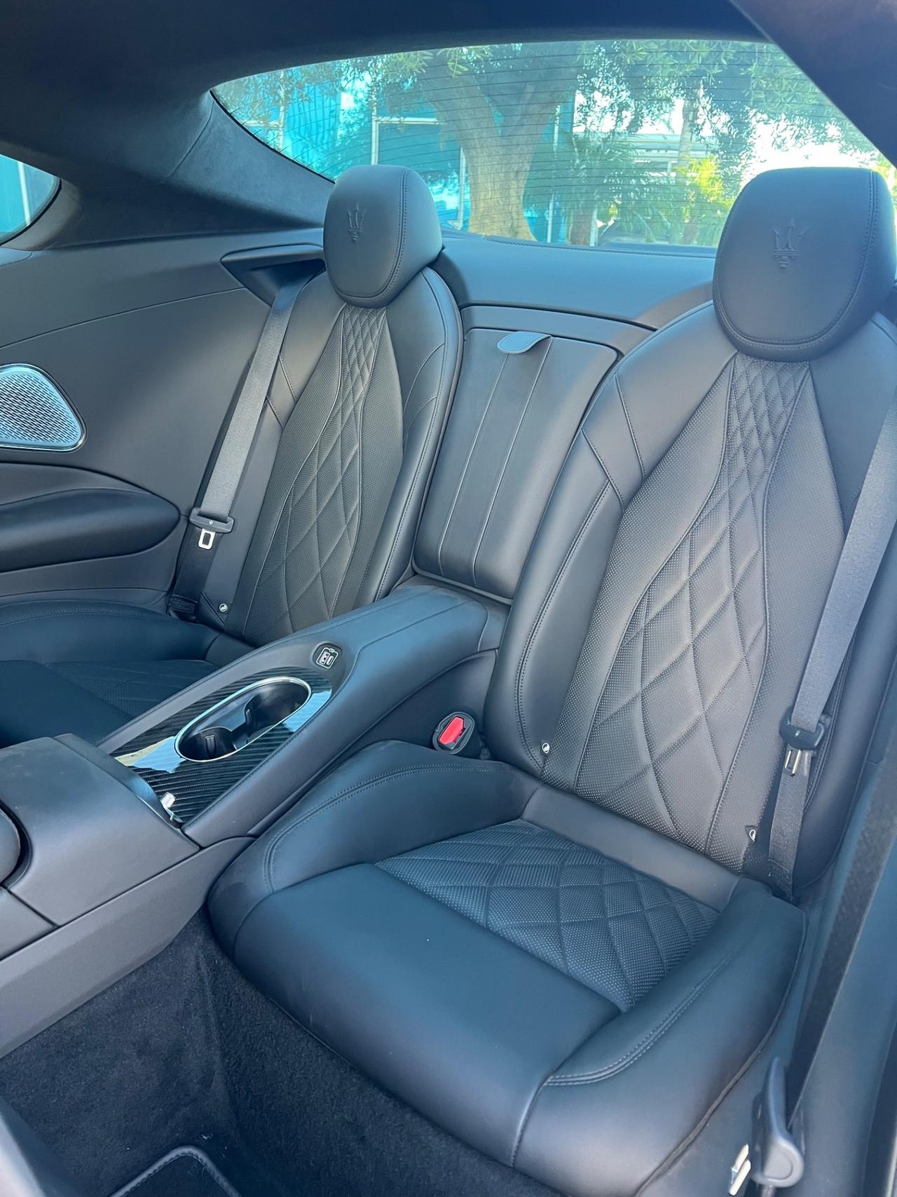 Maserati GranTurismo Modena awd auto possibilità noleggio no scoring