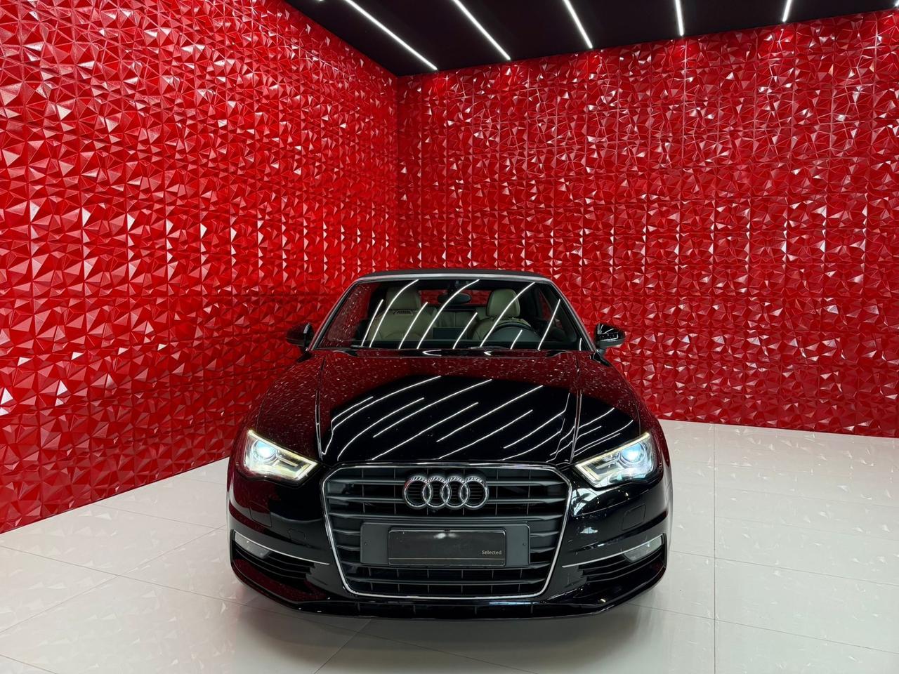 Audi A3 Cabrio 2.0 TDI 150Cv diesel S tronic S-Line