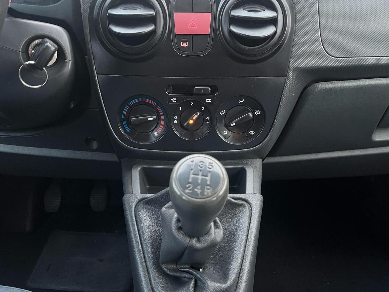 Peugeot Bipper Tepee 1.4 HDi 70CV Outdoor