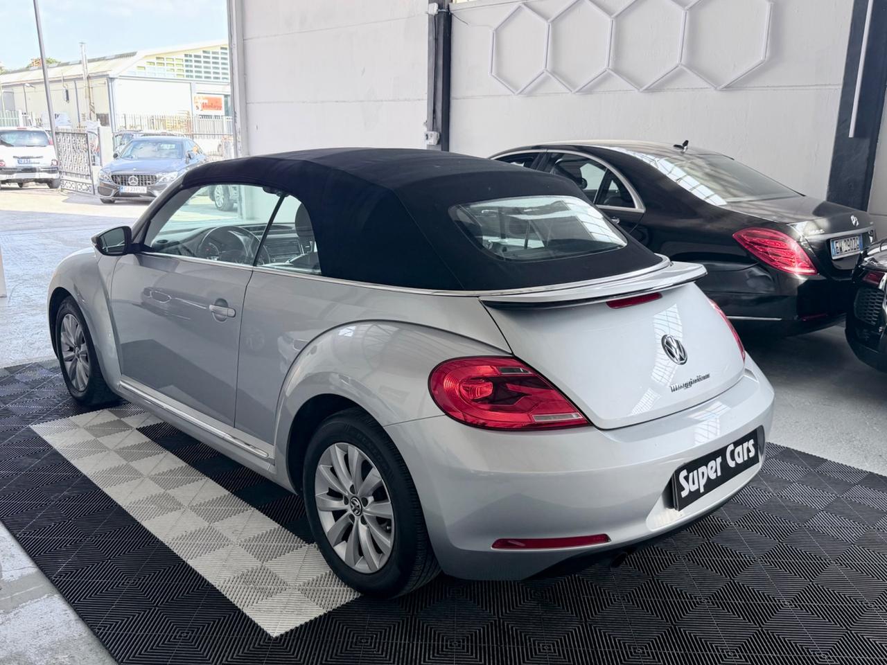 Volkswagen Maggiolino Cabrio 1.6TDI 105CV Design