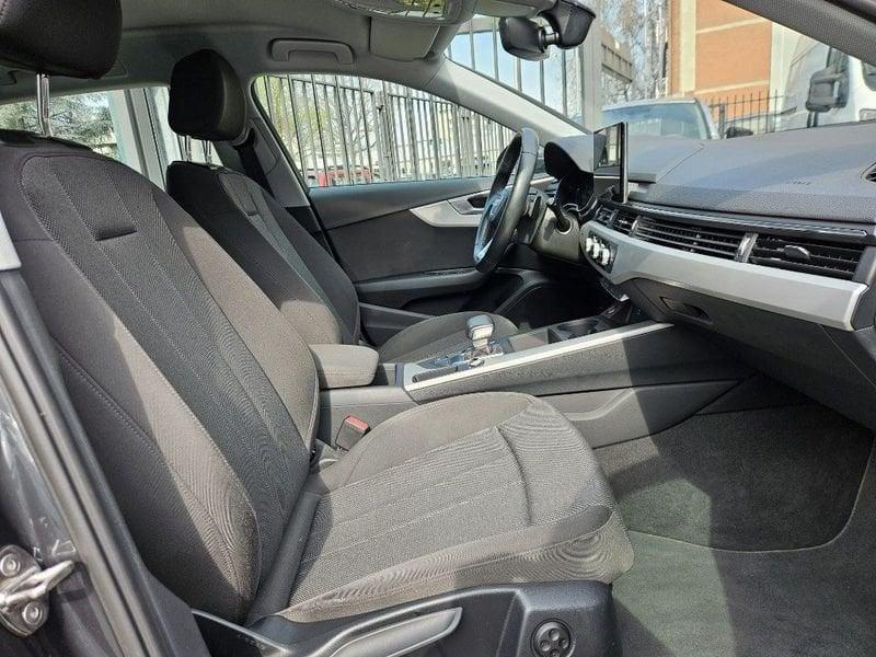 Audi A4 Avant 30 TDI/136 CV S tronic