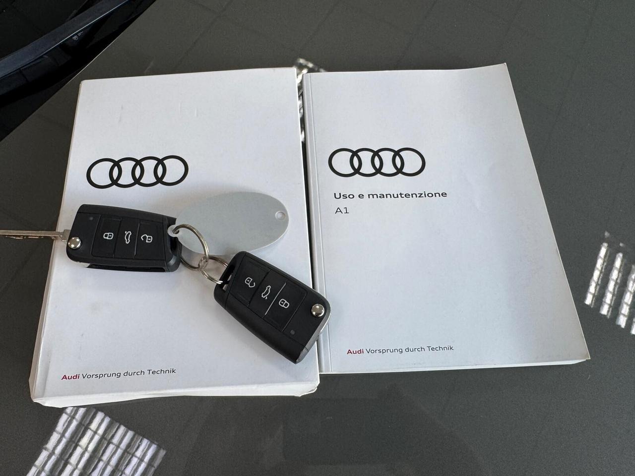 Audi A1 SPB 30 TFSI S tronic line edition UNICOPROPRIETARIO FULL OPT. PARI AL NUOVO!!!