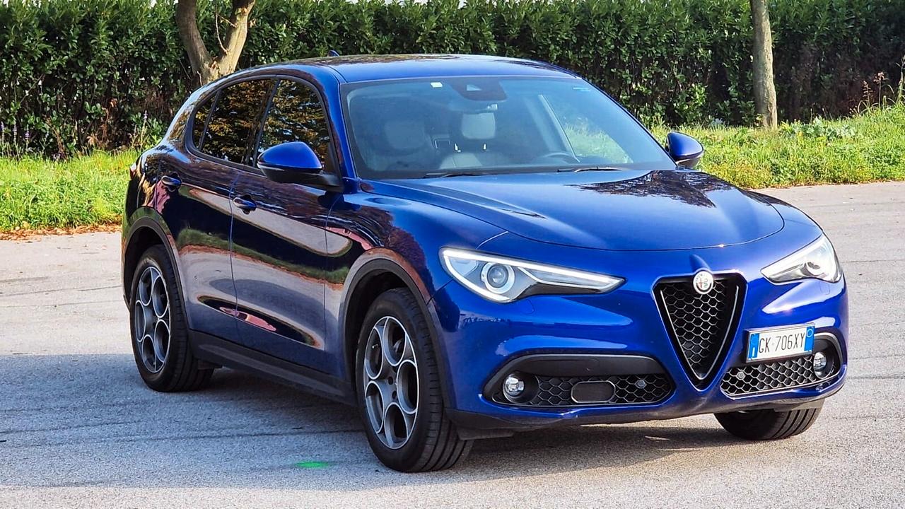 Alfa Romeo Stelvio 2.2 Turbodiesel 190 CV AT8 Q4 Sprint