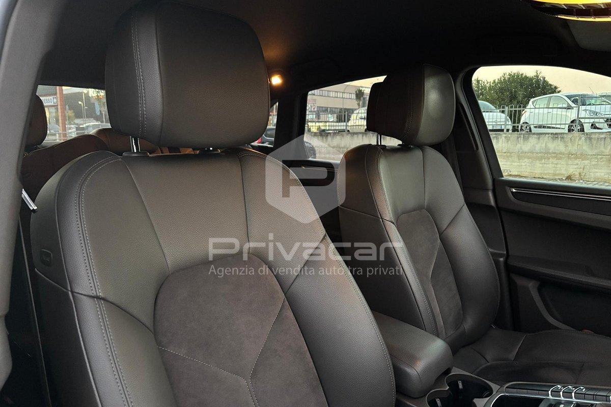 PORSCHE Macan 2.0