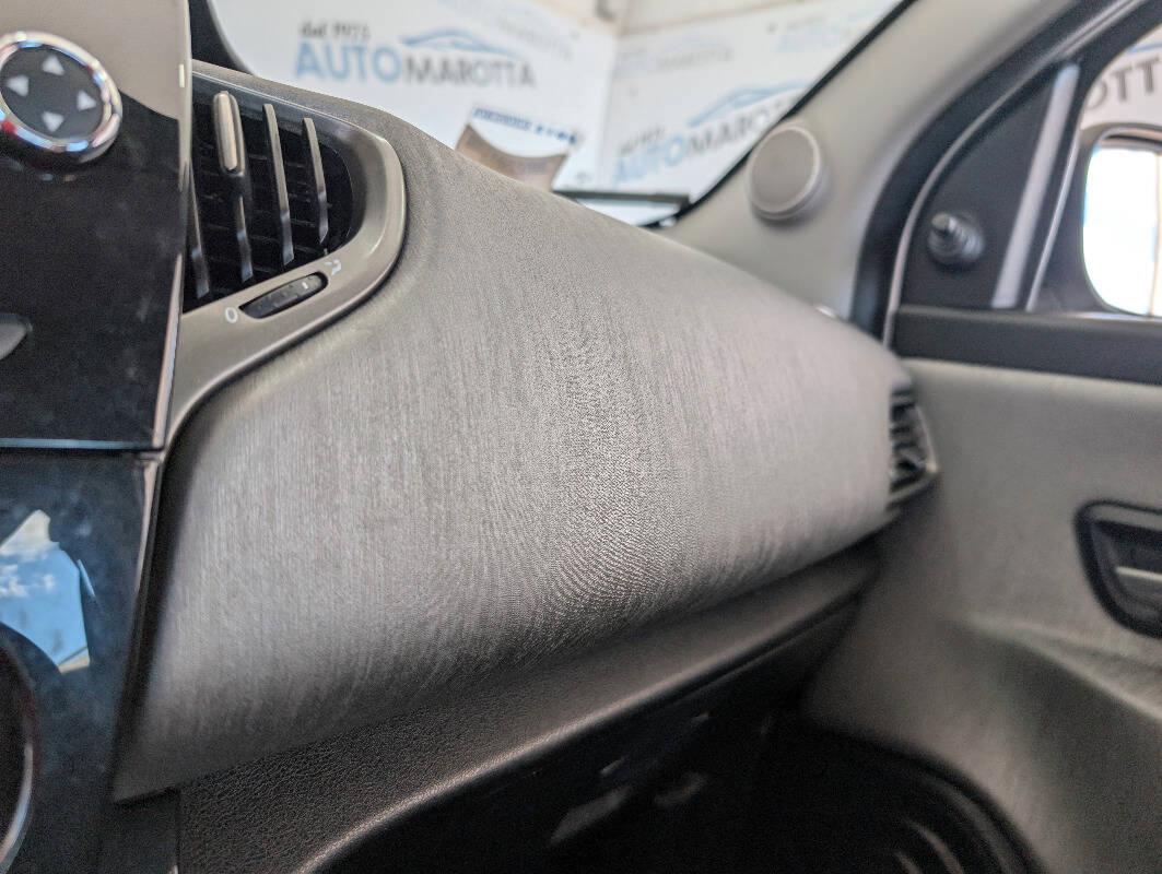 Lancia Ypsilon 1.2 8v Elefantino ecochic Gpl 69cv