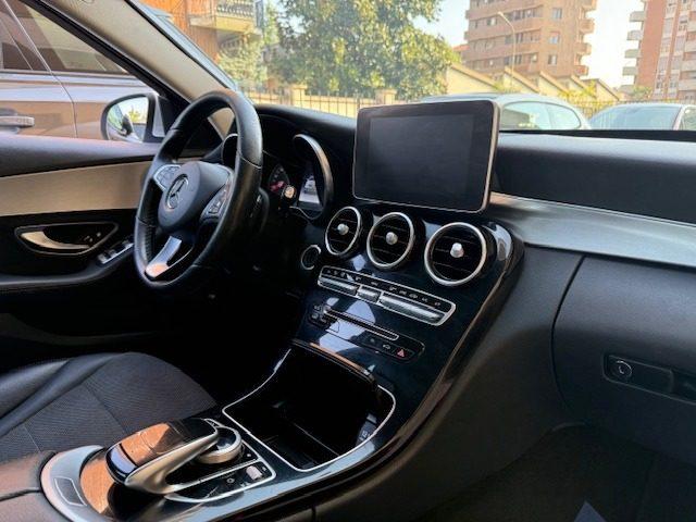MERCEDES-BENZ C 220 d Auto Premium