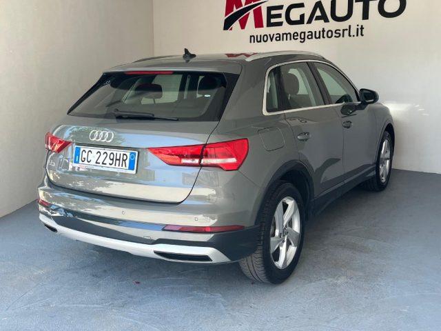 AUDI Q3 35 TDI quattro Business Advanced