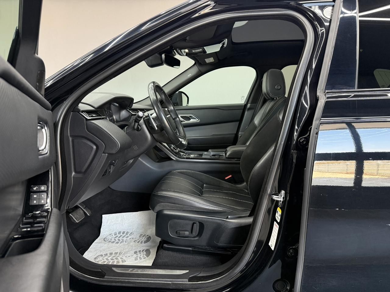 Land Rover Range Velar 2.0D I4 180 CV R-Dynamic HSE