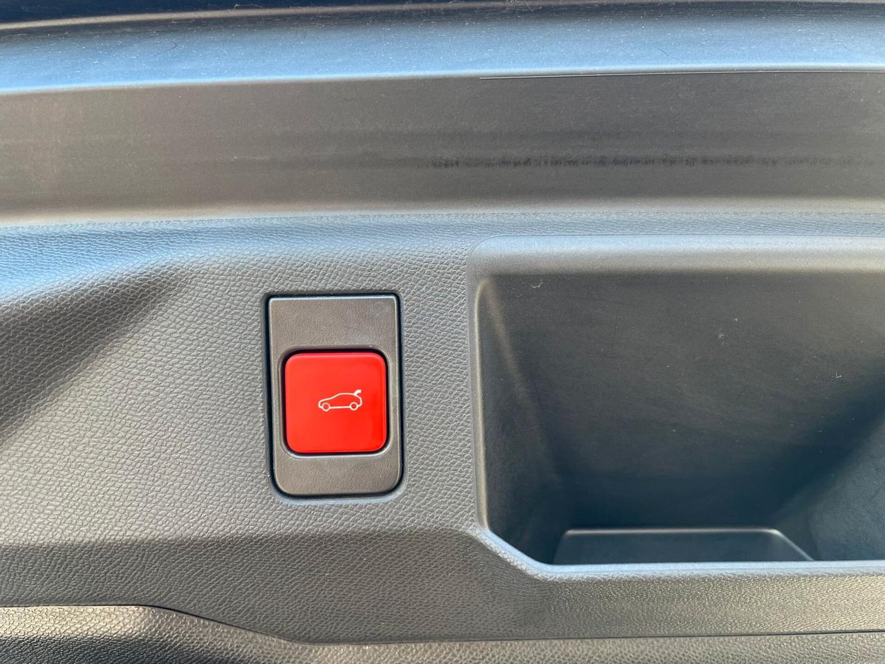 Peugeot 5008 Hybrid 145 e-DCS6 GT