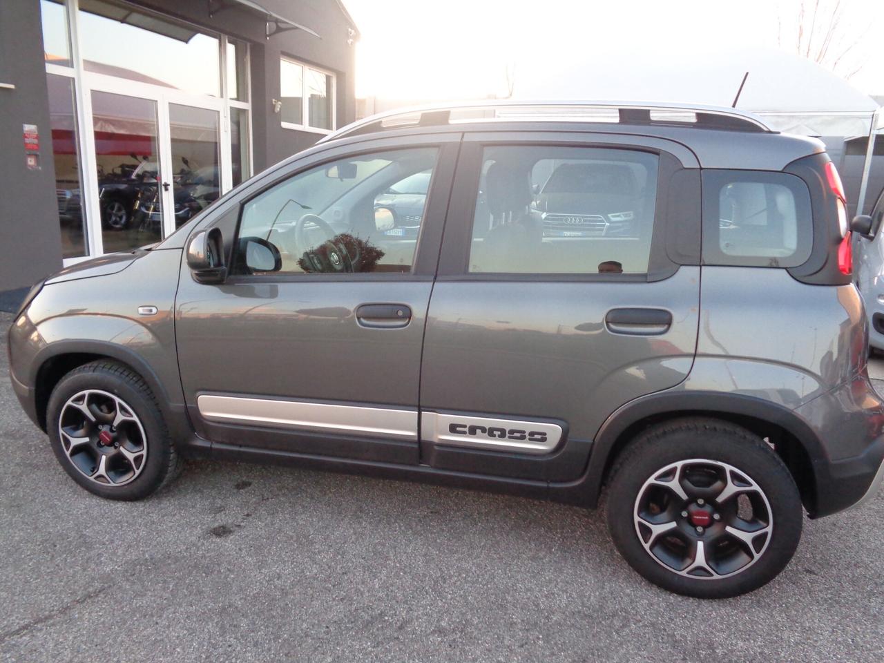 Fiat Panda 1.0 FireFly S&S Hybrid City Cross