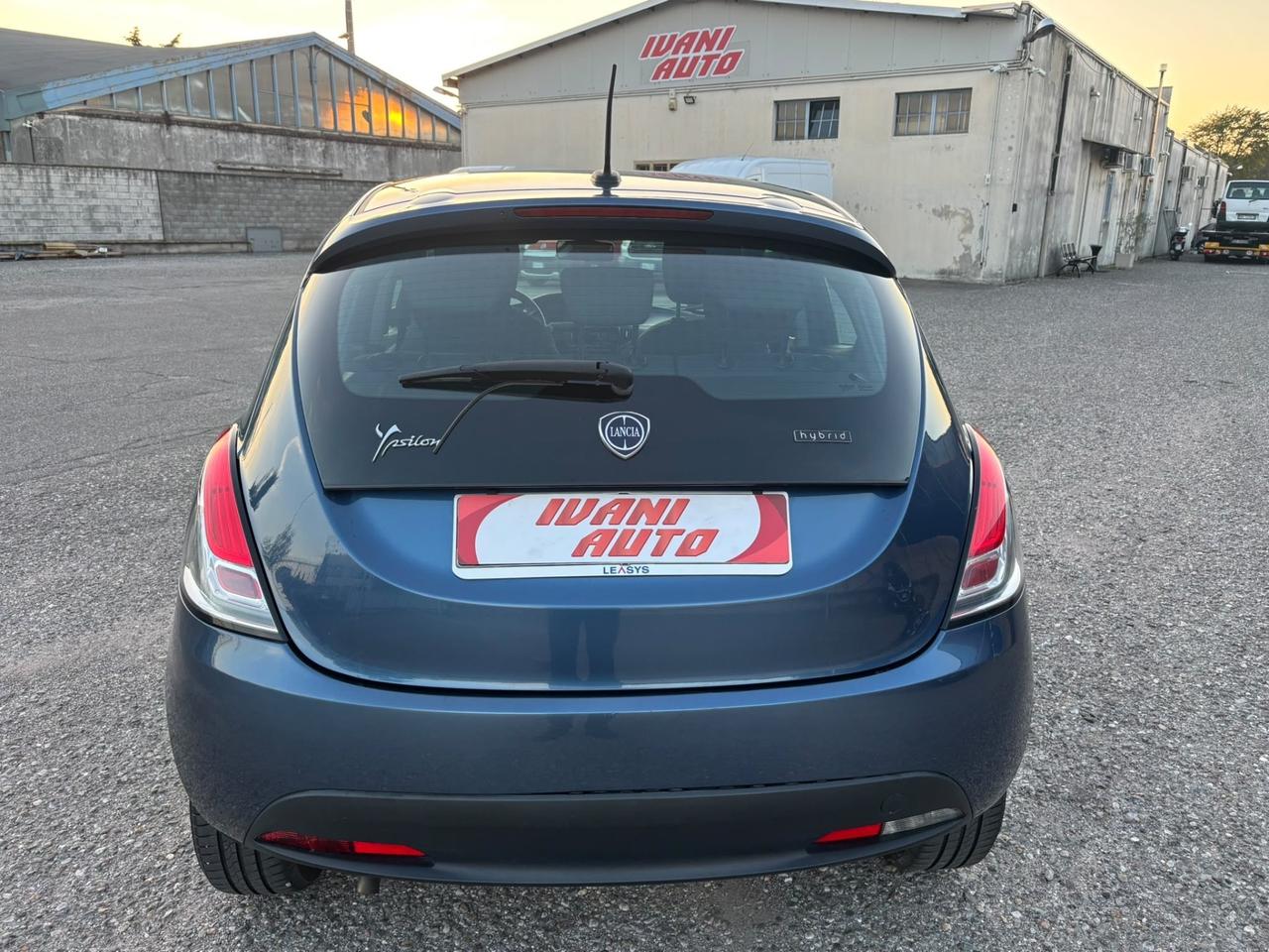 Lancia Ypsilon 1.0 FireFly Hybrid Silver NO VINCOLI DI FINANZIAMENTO