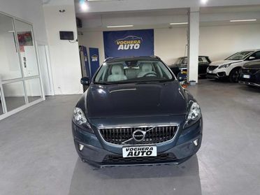 VOLVO V40 Cross Country D3 Geartronic Momentum
