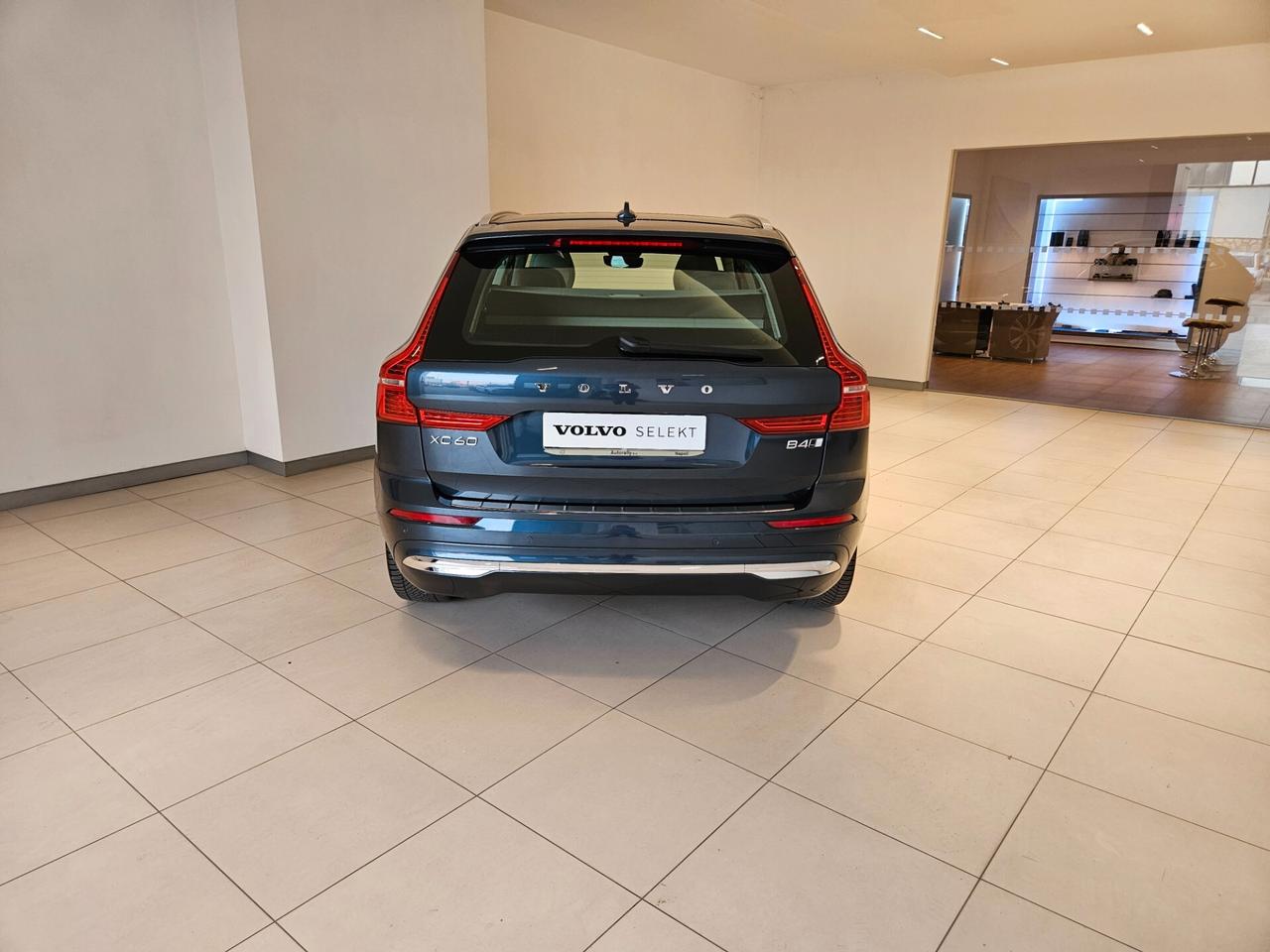 Volvo XC 60 B4 (d) AWD aut. Ultimate Bright AUTOCARRO N1
