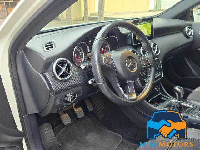 MERCEDES-BENZ A 180 d Sport