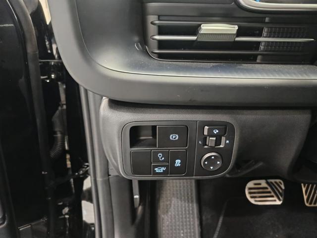 HYUNDAI Ioniq 6 77.4 kWh AWD Evolution + TECH PACK