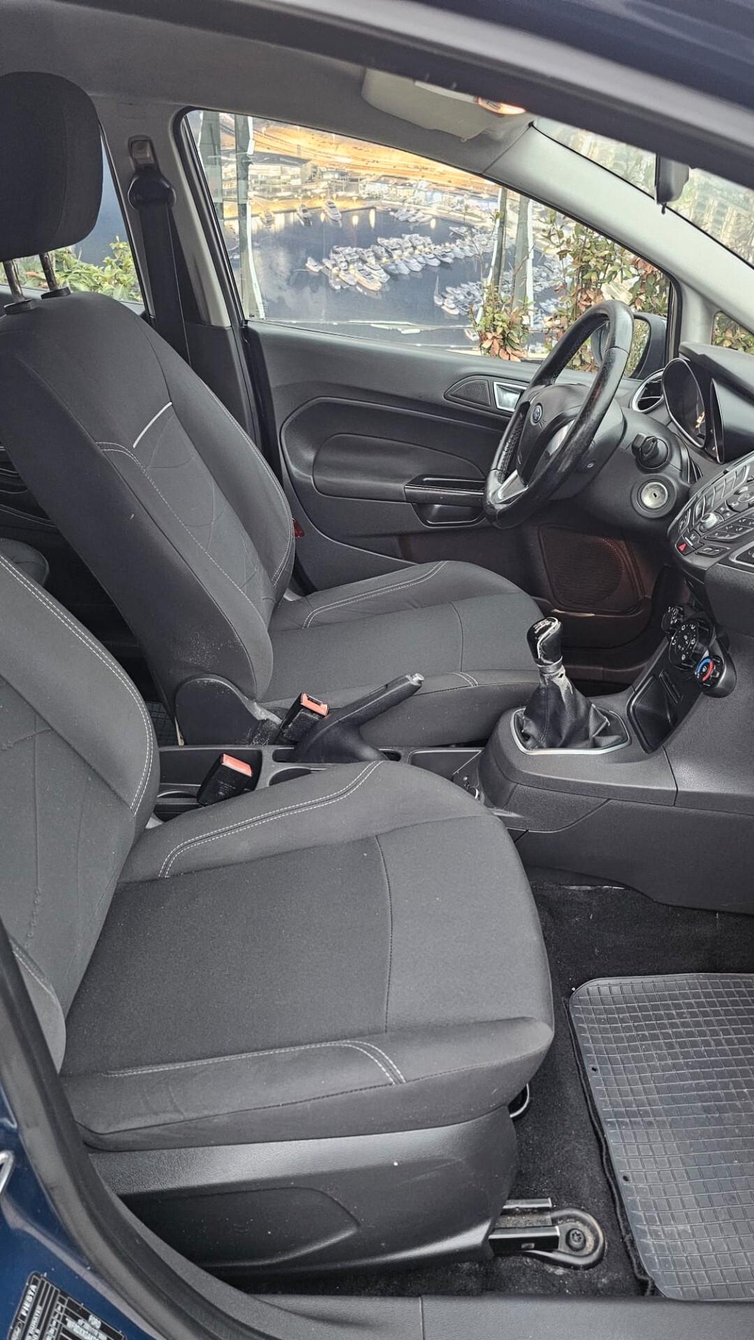 Ford Fiesta 1.2 60CV 5 porte Black & White Edition