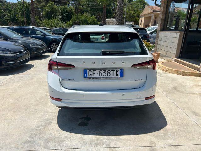 SKODA Octavia 2.0 TDI EVO SCR DSG Wagon Ambition
