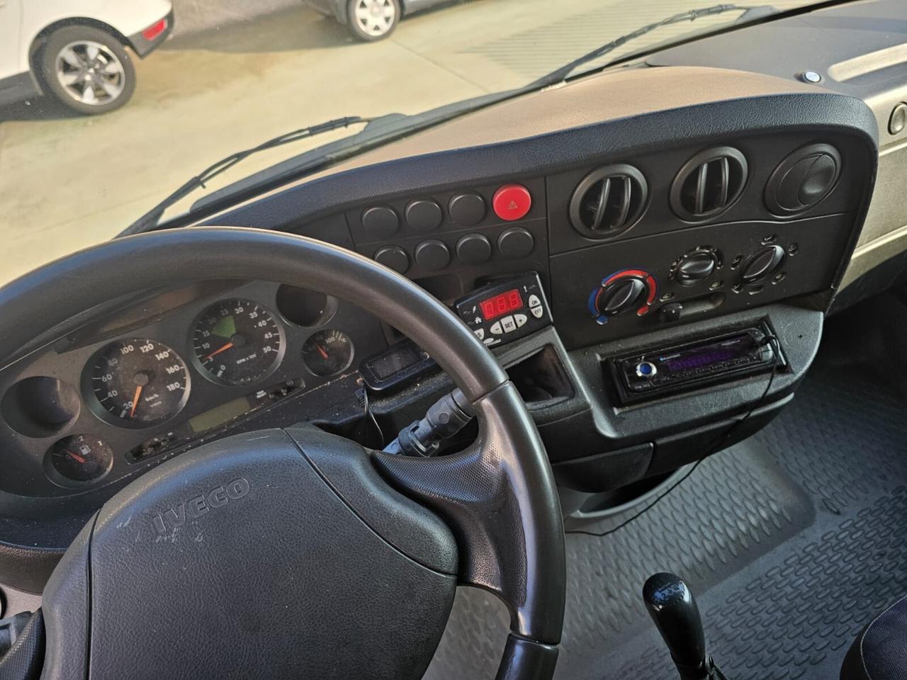 Iveco gemellato frigo cc 2.3 d 3499€