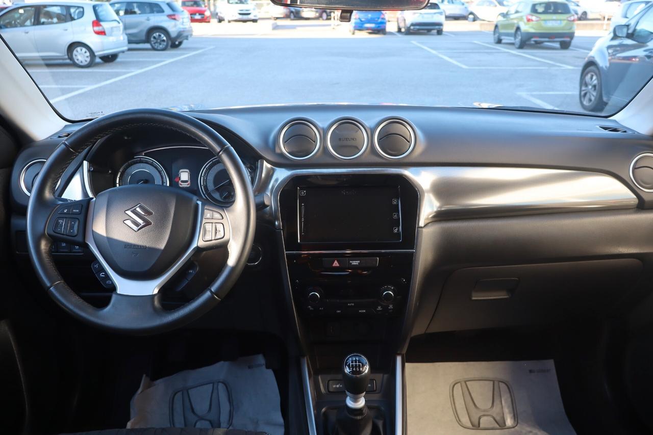 Suzuki Vitara 1.4 Hybrid Top