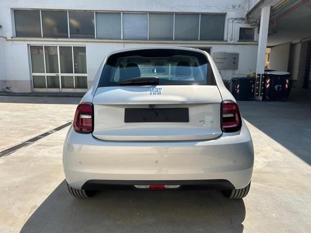 FIAT 500e Berlina 42 kWh + PACK TECH PREZZO REALE