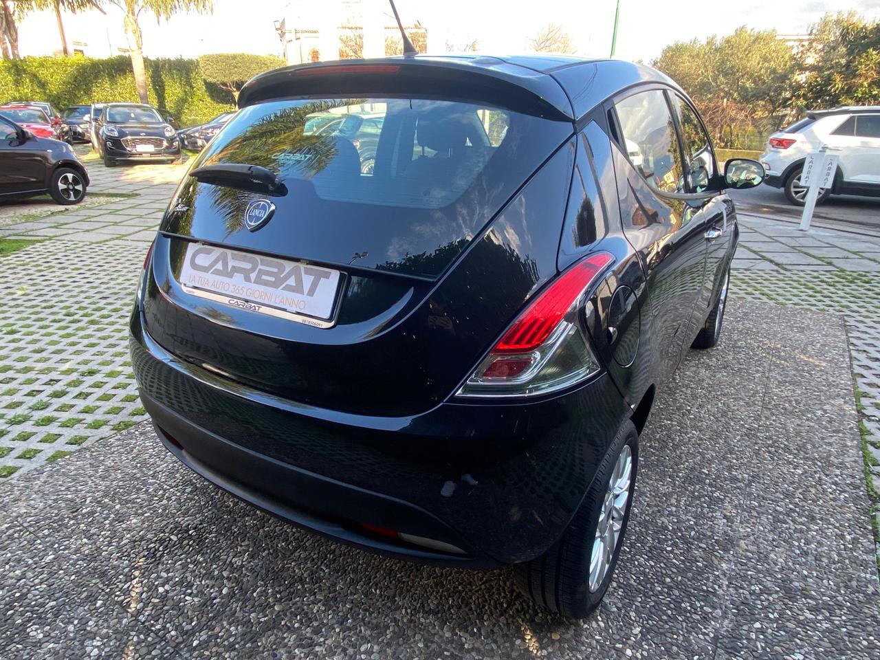 LANCIA Ypsilon 5 Porte 0.9 t.air Gold ecochic metano 80cv